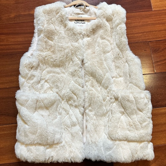 Zara Girls Fur Vest, size 9/10. NWOT! - Picture 5 of 5